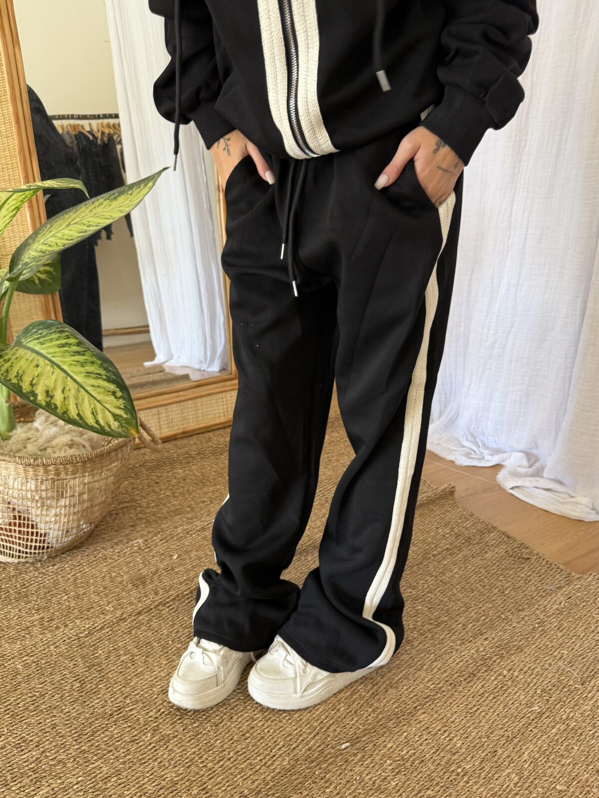 Pantalón Cosmos black